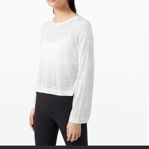 Lululemon Clear and Present
Long Sleeve Top